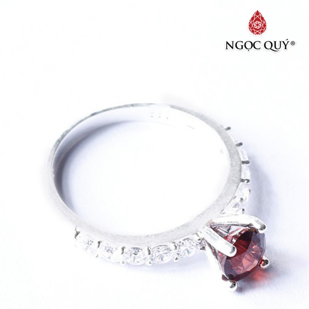 Nhẫn bạc đính Gn cao cấp - Ngọc Quý