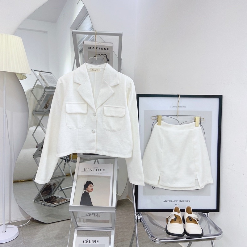 SET ÁO CROPTOP TAY DÀI TRẮNG + CHÂN VÁY XẺ LÓT QUẦN