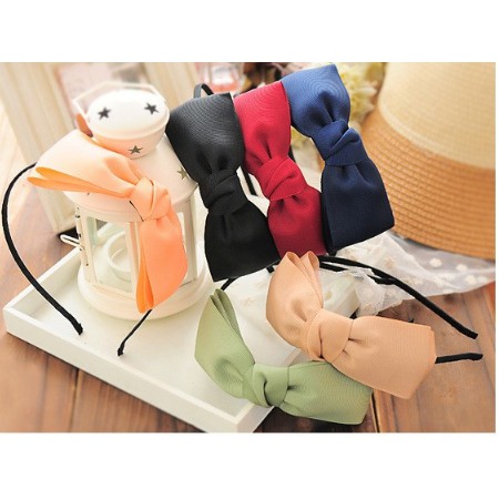 Bờm tóc đính nơ cho bạn gái