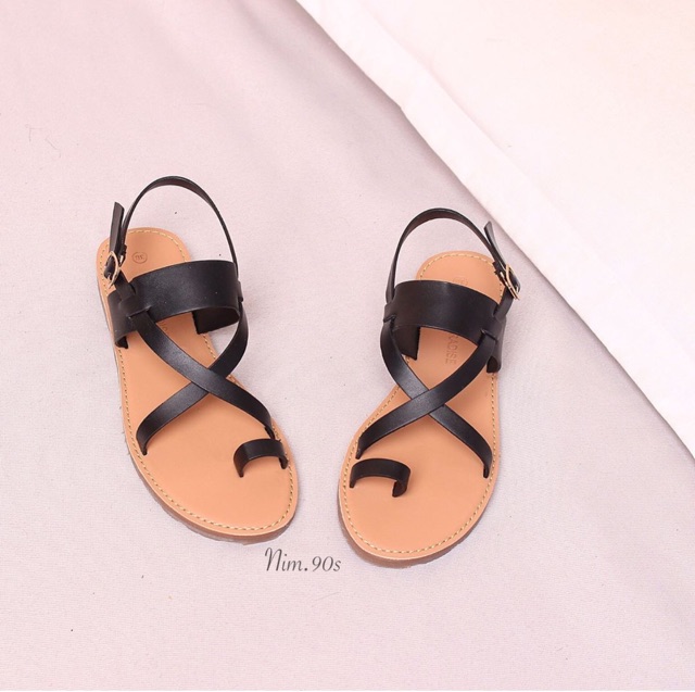 Sandal da xỏ ngón