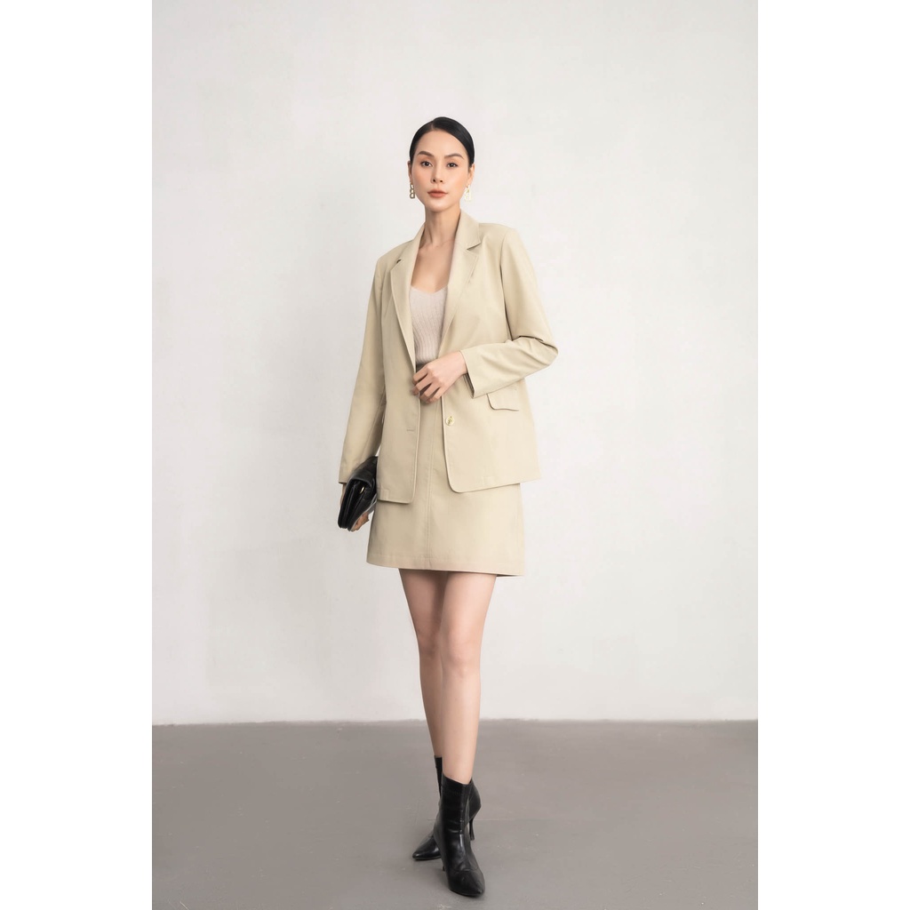 Áo blazer nữ tay dài dáng vừa Eva de Eva 22SBLE008B