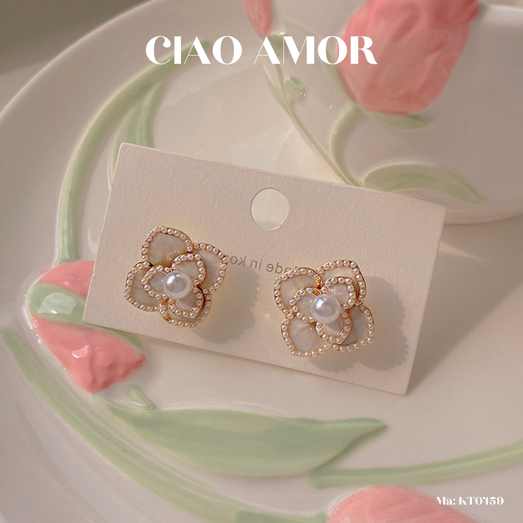 KT0459-Khuyên tai nữ, Bông tai nữ bạc 925 hoa trắng sứ viền ngọc nhỏ đi tiệc Trang sức Ciao Amor
