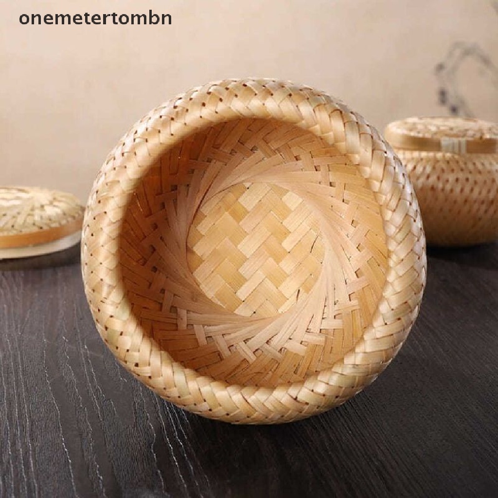 1 Rổ Tre Đan Hai Lớp Có Nắp Đậy Tiện Dụng