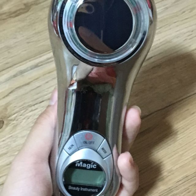Máy rửa mặt