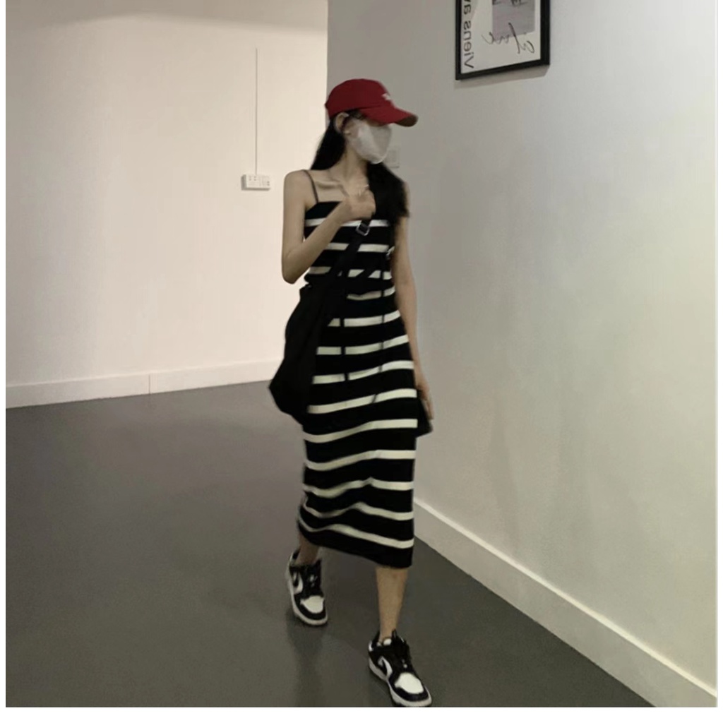 SUXI Đầm Midi Hai Dây Dệt Kim Họa Tiết Kẻ Sọc Trắng Đen Phong Cách Vintage Thời Trang Xuân Hè Dành Cho Nữ