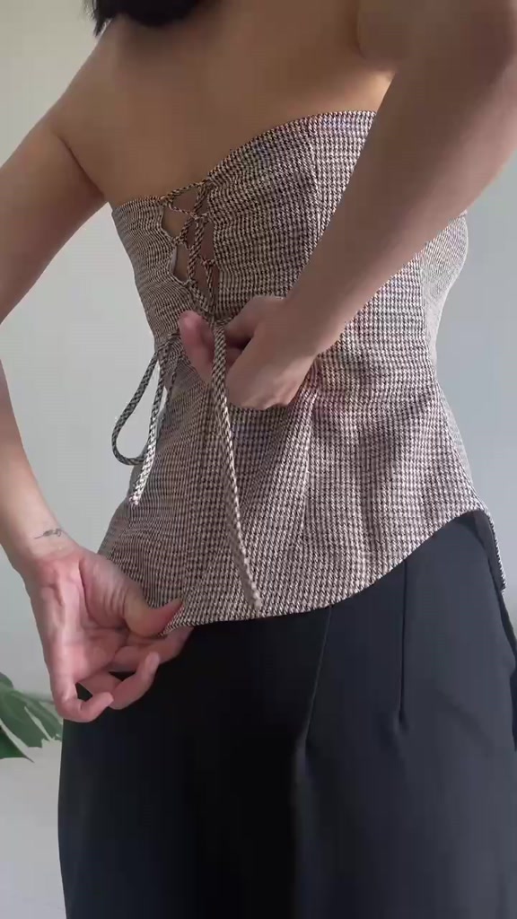 Jemie Top - Áo ống cúp ngực kèm dây cổ - Morri Club | BigBuy360 - bigbuy360.vn