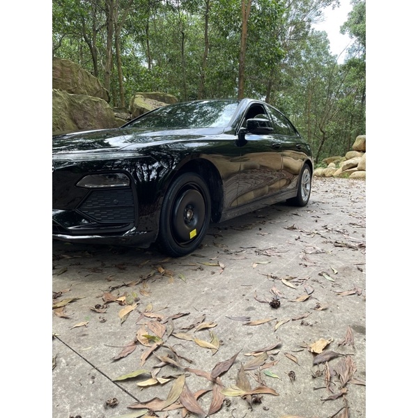 Lốp dự phòng Vinfast LUX A 125/80R18 và LUX SA 155/90R18