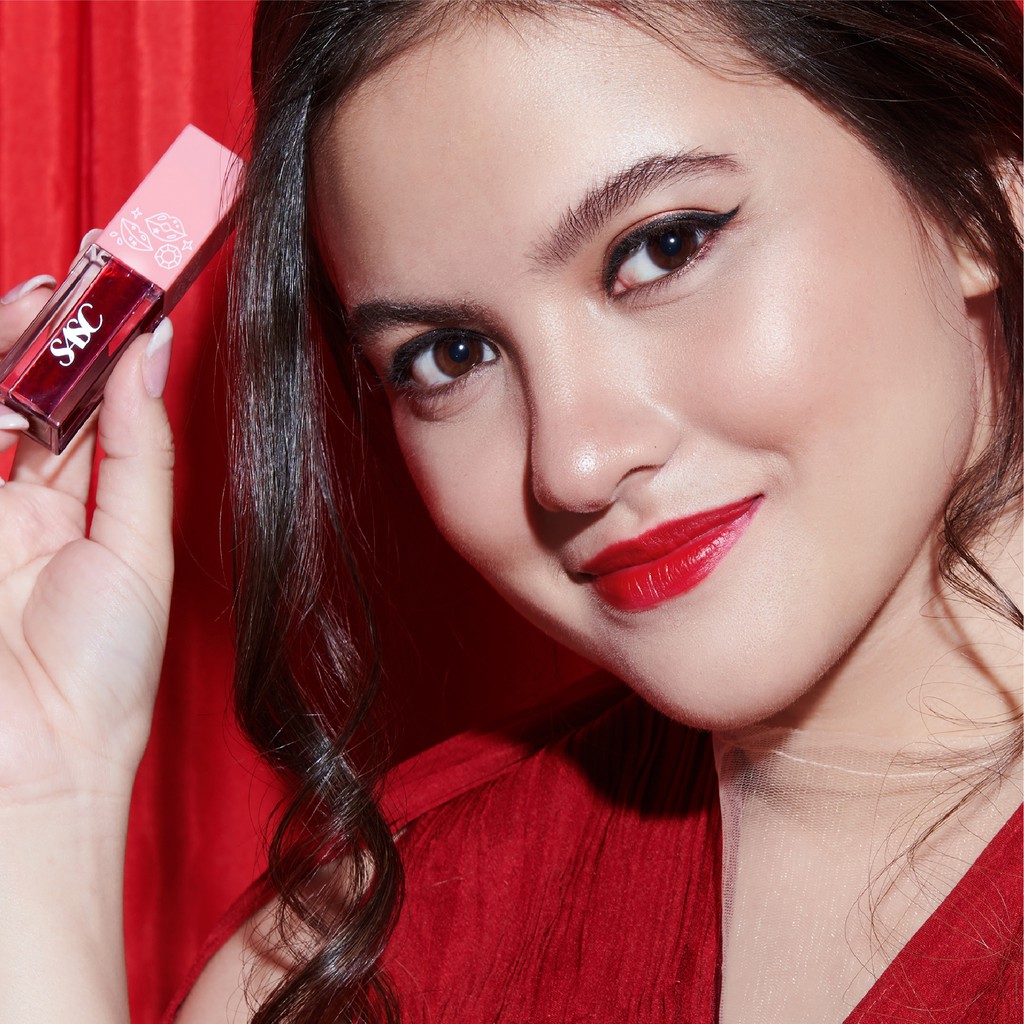 Thảm Đỏ Trải Sàn Họa Tiết Đôi Môi Độc Đáo | BigBuy360 - bigbuy360.vn