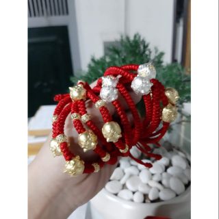 Combo vòng chỉ đỏ