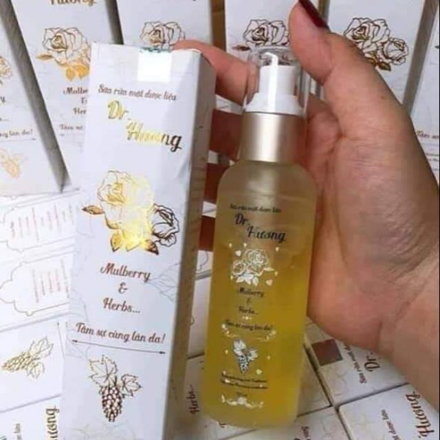 Sữa rửa mặt dược liệu Dr Hương