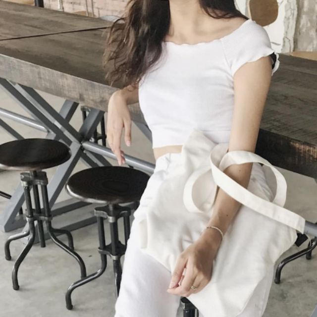 CROPTOP BẸT VAI CUỐN BIÊN | BigBuy360 - bigbuy360.vn