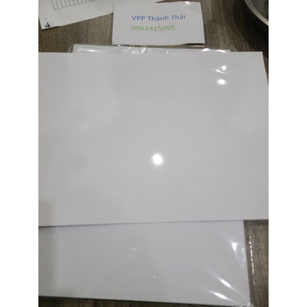 Giấy in ảnh 1 mặt bóng định lượng 135 gsm