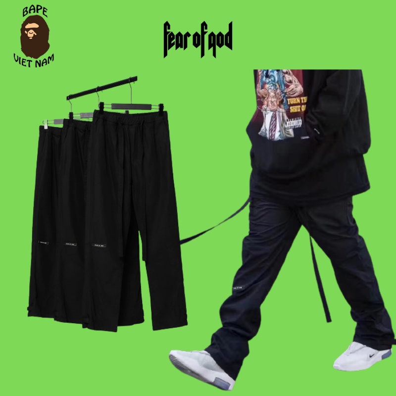Quần dài Essentials FOG Nilon SS22, Fear Of God Essentials Pant, dạng vải gió, màu đen BapeVN