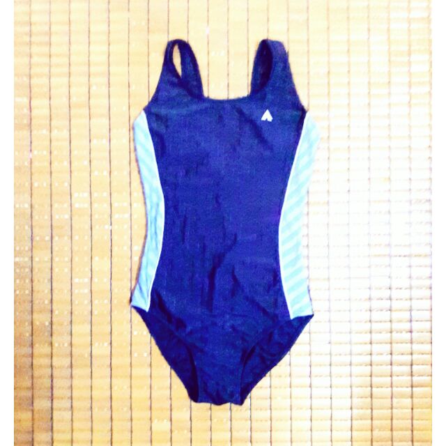 Bikini 1mảnh.