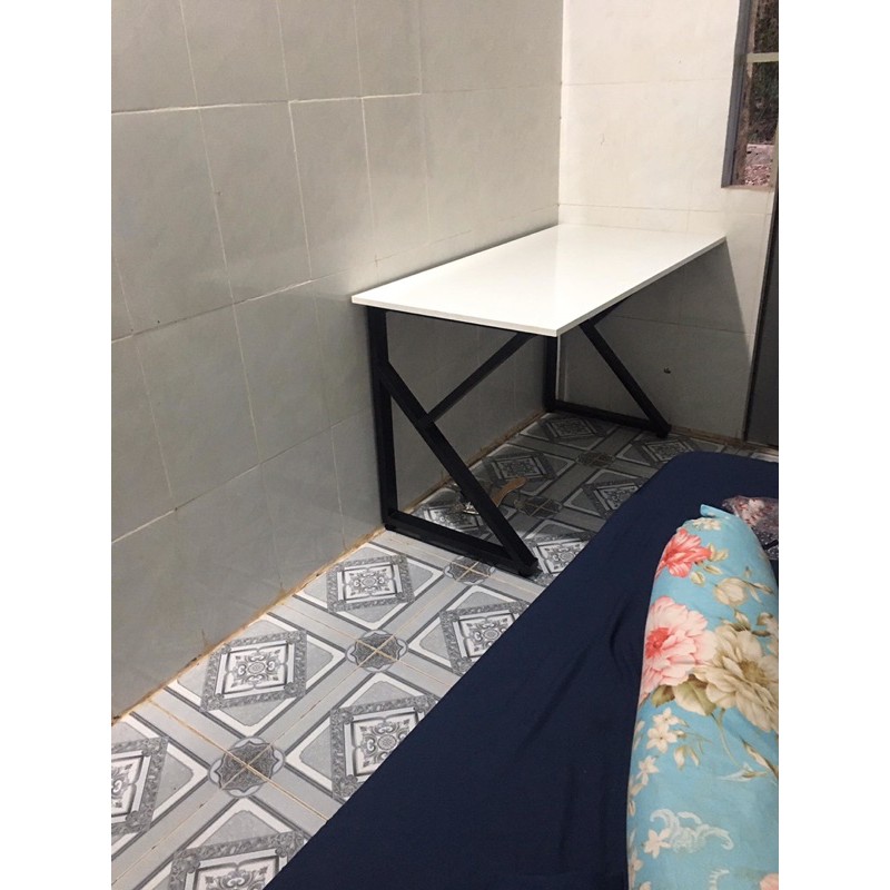 Bàn làm việc, bàn gaming kích thước 120x60, cao 75cm, giá tại xưởng | BigBuy360 - bigbuy360.vn