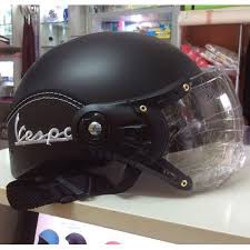 Mũ bảo hiểm Vespa có kính