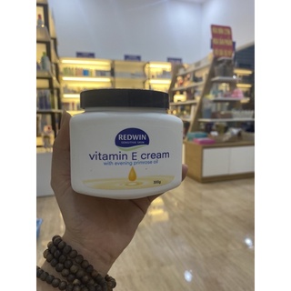 Kem dưỡng ẩm Vitamin E Redwin Úc 300g