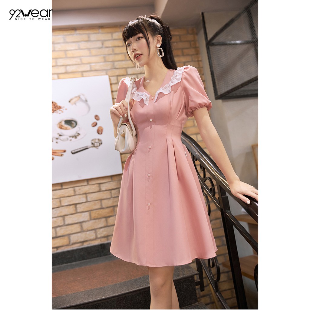 Đầm váy nữ công sở 92WEAR (2 MÀU) đủ size, dáng xòe ngắn tay cổ bèo hai tầng DEW0671