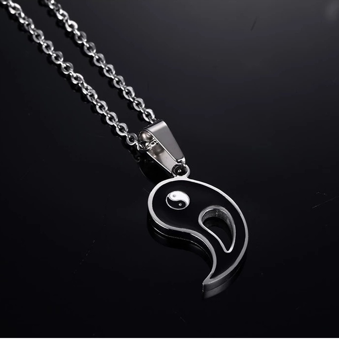 Set 2 vòng cổ Mặt Âm Dương Âm Dương Màu Trắng / Đen