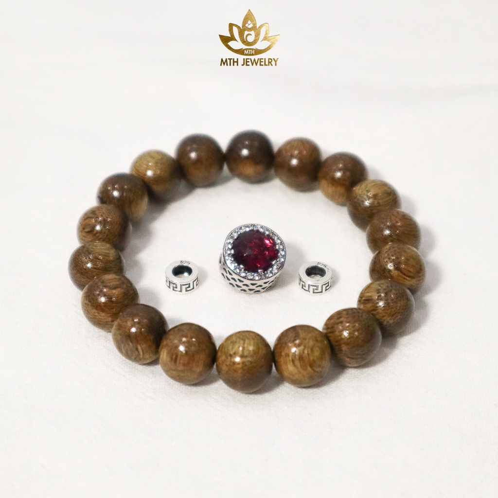 Vòng Tay Trầm Hương Tự Nhiên Tròn Đơn Tốc Việt - 8/10/12/14mm MIX Charm (Đỏ) Bạc S925 - MTH JEWELRY