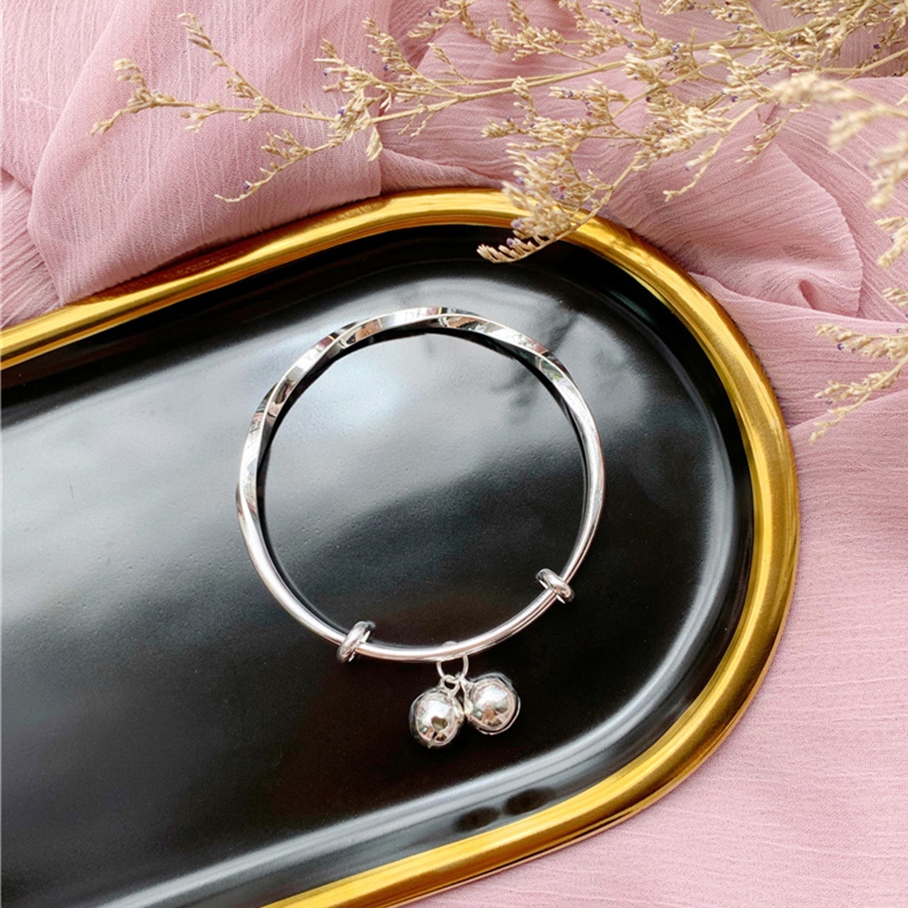 Vòng Đeo Tay Gắn Chuông Thời Trang Hàn Quốc Cổ Điển Dành Cho Nữ