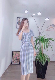 Váy kẻ hot hit