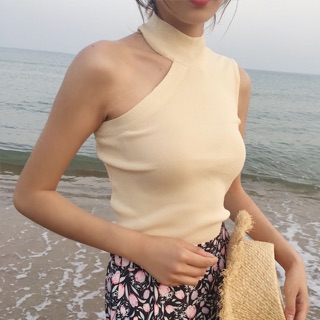 Áo dệt kim khoét lệch vai