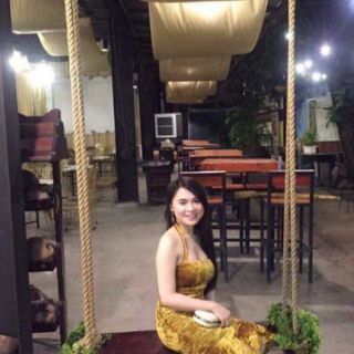 đầm body đuôi cá