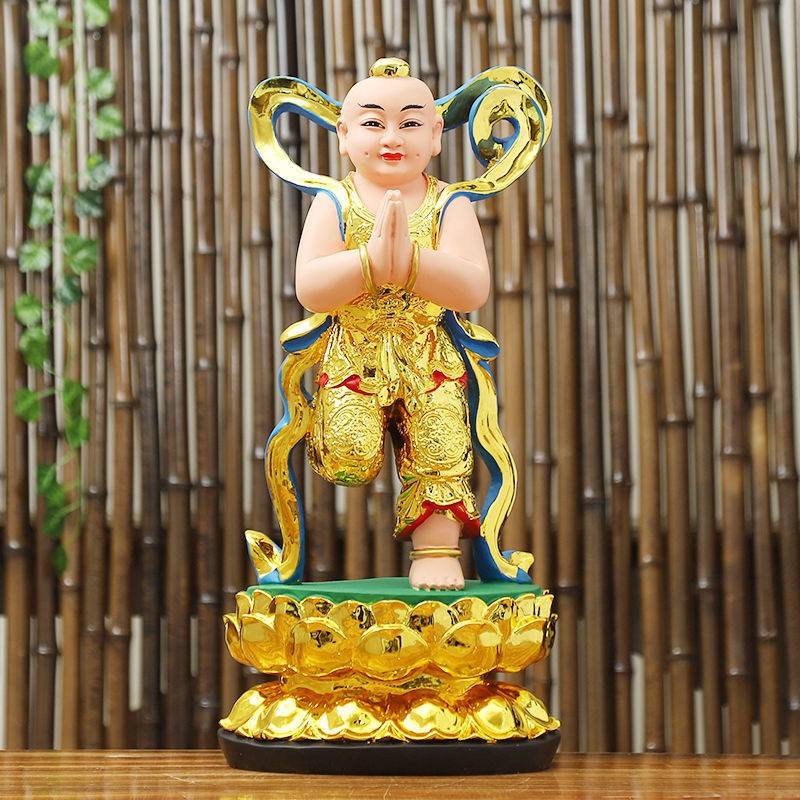 Đồ trang sức bằng vàng trinh nữ và ngọc trai đồng Long Quán Âm tại nhà phòng khách dành riêng cho Phật nhựa may