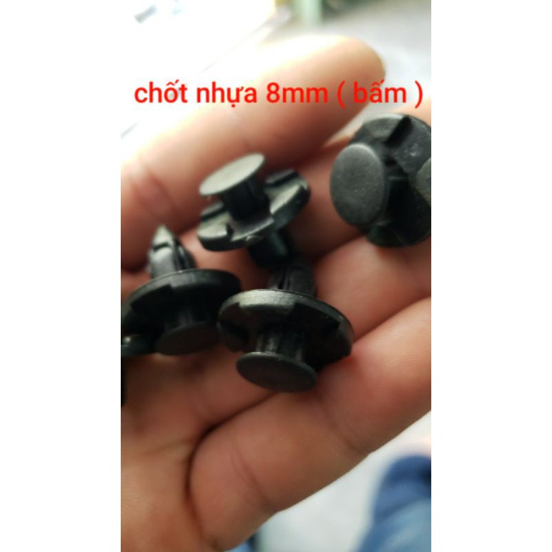 chốt nhựa đinh tán nhựa 8mm mitshubishi nissan
