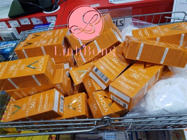KEM CHỐNG NẮNG VICHY SPF50+ CHO DA DẦU -HỠN HỢP THIÊN DẦU | BigBuy360 - bigbuy360.vn