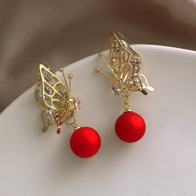 Bông tai chốt gài bạc 925 hình bướm đính ngọc trai sang trọng