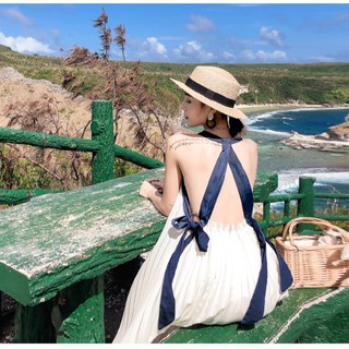 Váy Maxi Trắng Xếp Ly Hở Vai Có Sẵn