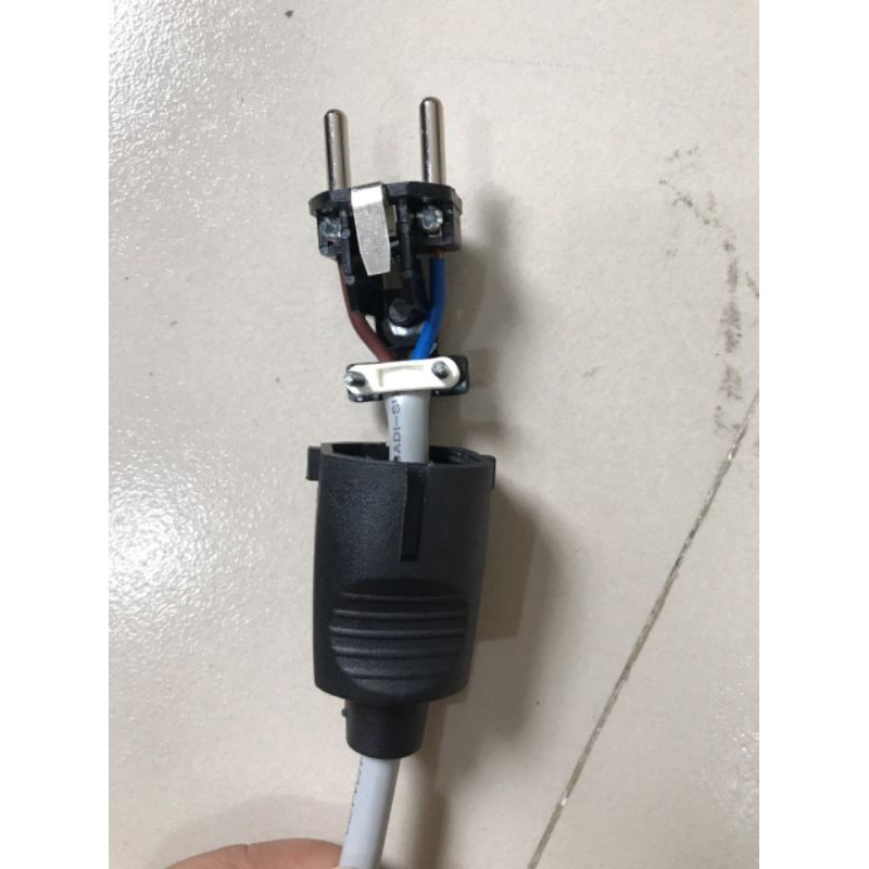 PHÍCH CẮM  ĐIỆN NHỰA MỀM DẺO CHỐNG VỠ