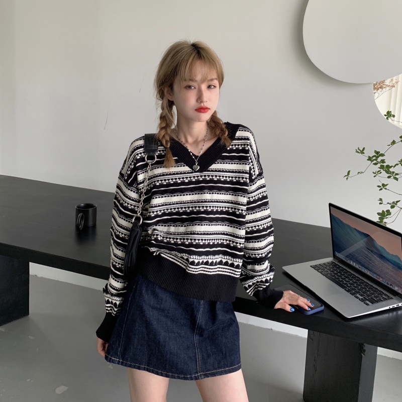 Áo Sweater dáng rộng họa tiết kẻ sọc thiết kế mới thời trang mùa thu đông theo phong cách hàn quốc dành cho nữ