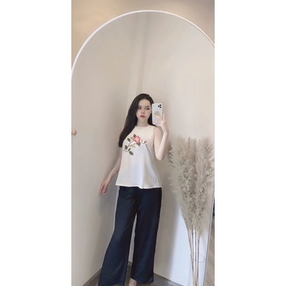 ⚡️BÁN SỈ⚡️Set áo yếm thêu hoa quần sớ đen