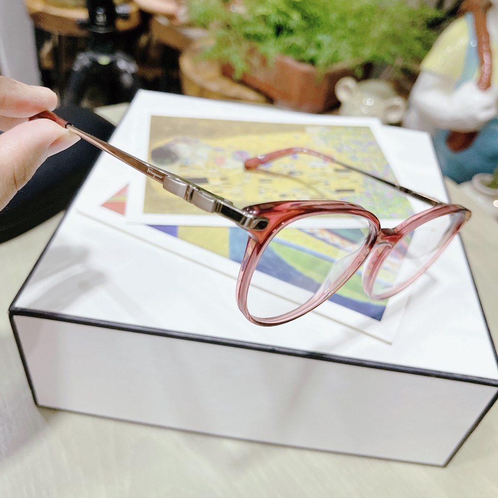 Salvatore Ferragamo gọng cận viền đỏ cherry SF2862