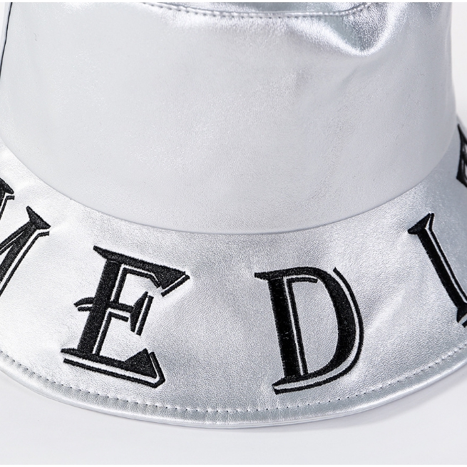 Korean-style small-brimmed hats