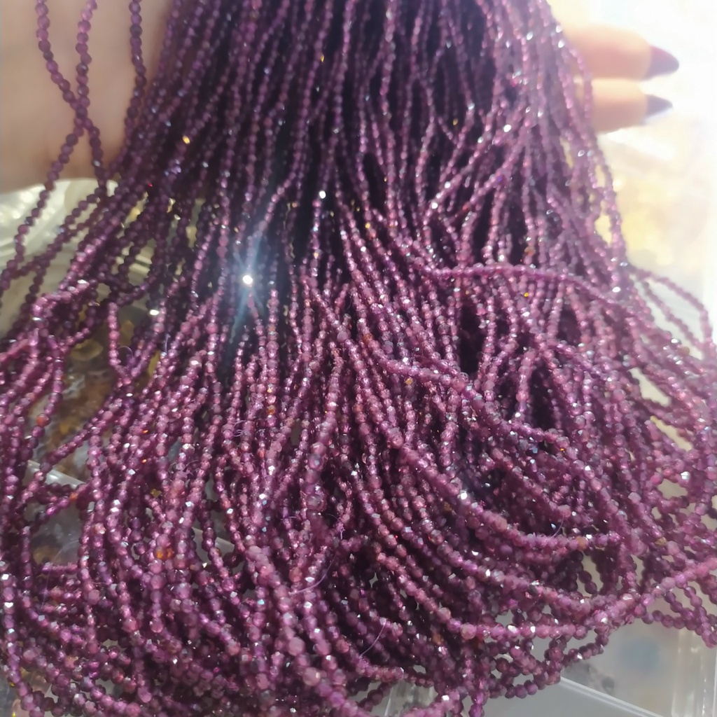 Chuỗi vòng đá garnet - vòng cho người mệnh hỏa, mệnh mộc