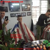 Áo choàng cắt tóc cờ Mỹ USA cho barbershop