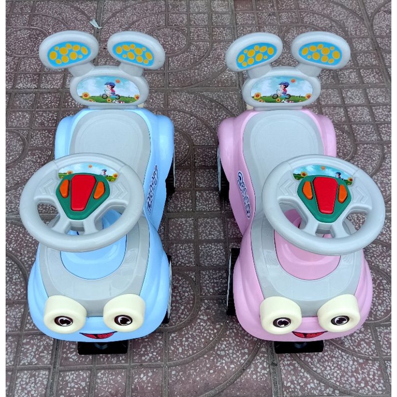 Xe Chòi Chân Cho Bé Bobby Có Nhạc & Đèn