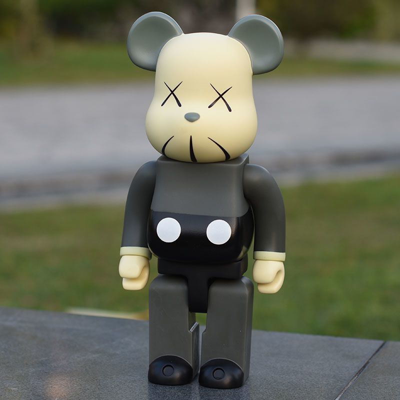 Đồ Chơi Mô Hình Nhân Vật Bearbrick 400% 28cm