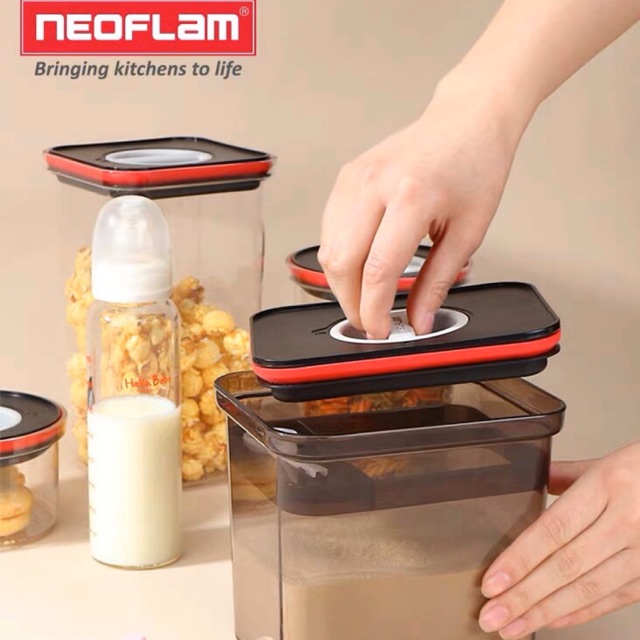 Hộp đựng sữa hút chân không BPA FREE của Neoflam 1,8L