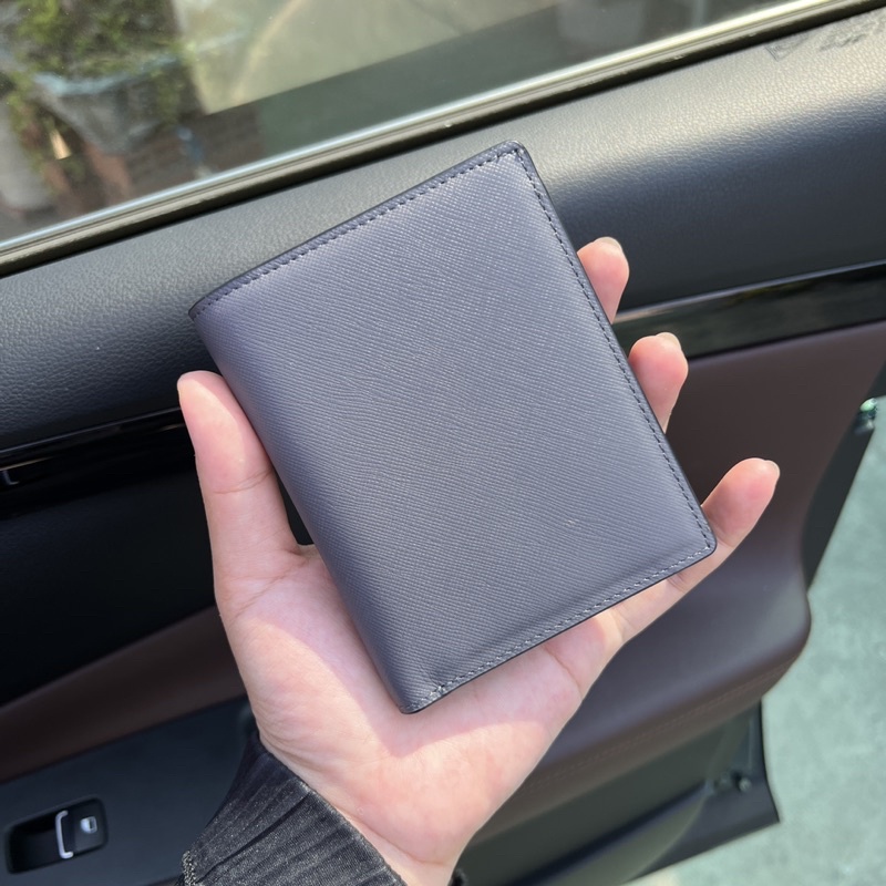 Juro Stand Wallet - Ví Dáng Đứng Da Thật Saffiano Thiết Kế Độc Quyền Bởi Ouithebrand