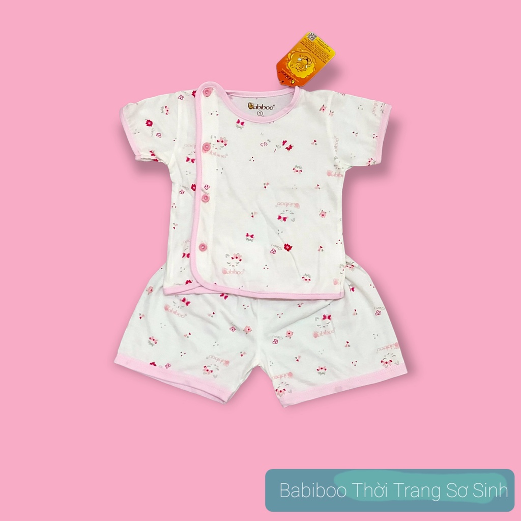 Bộ quần áo sơ sinh Babiboo 100% cotton thiết kế cài lệch họa tiết nhí cho bé