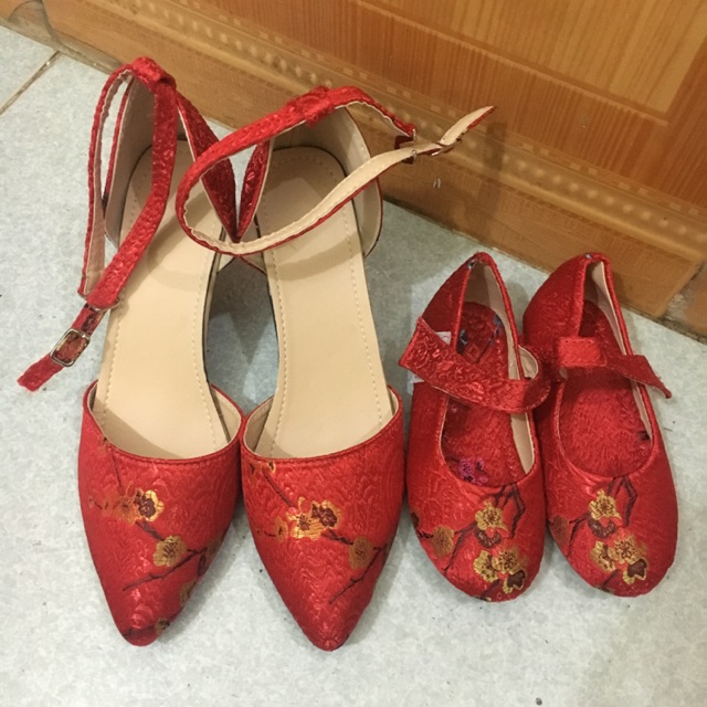 Giày gấm mẹ và bé