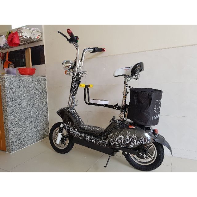 Xe điện Mini E-Scooter 12 inch - thời trang và nhỏ gọn