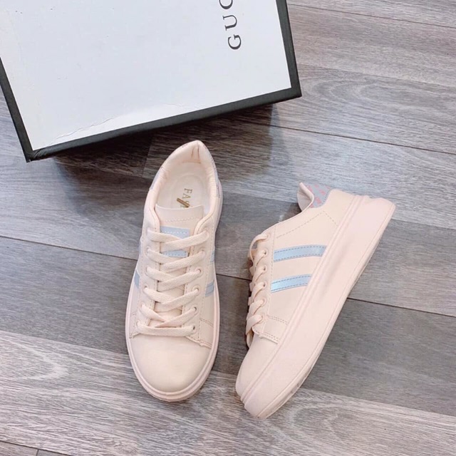 GIÀY 2 VẠCH XANH SIÊU HOTT