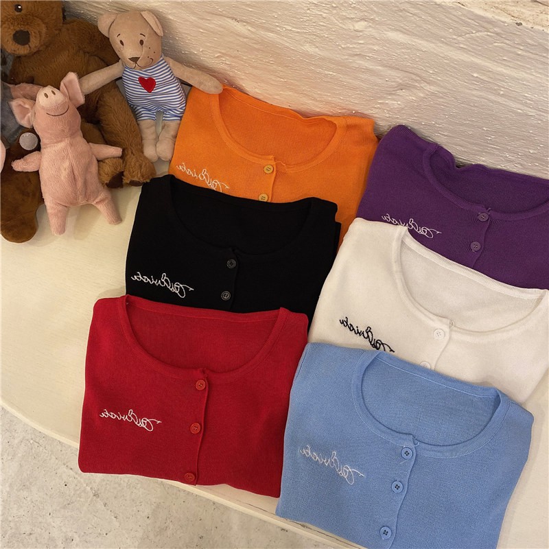 Áo Croptop Dệt Kim Tay áo dài Hoạ Tiết Chữ Thêu Phong Cách Hàn Quốc | BigBuy360 - bigbuy360.vn