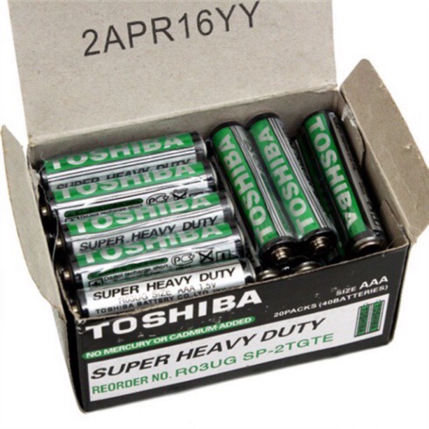 Vỉ 2 Viên Pin Tiểu AAA 1,5V Toshiba và Vỉ 4 viên pin tiểu AA
